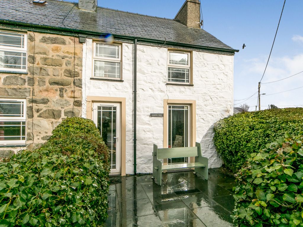 3 bed terraced house for sale in Penrhos, Morfa Nefyn, Pwllheli