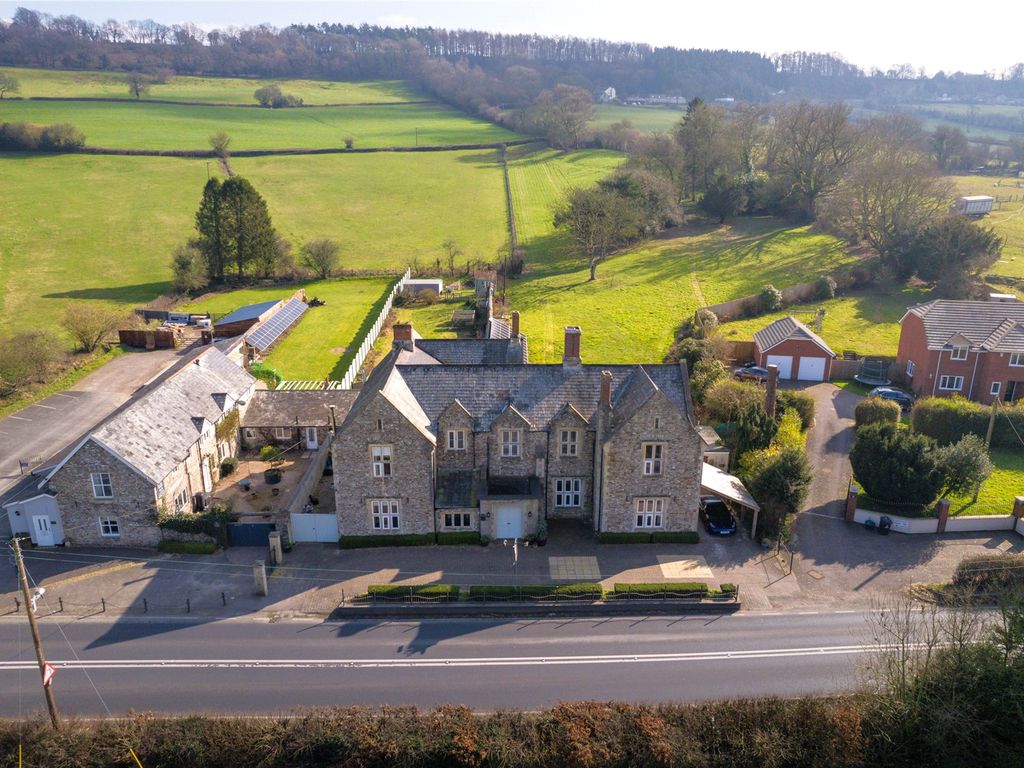 7 bed detached house for sale in Monkton, Honiton, Devon EX14, £980,000