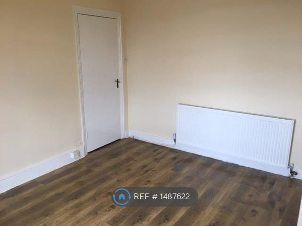 2 bed flat to rent in Hornsey Park Road, London N8 Zoopla