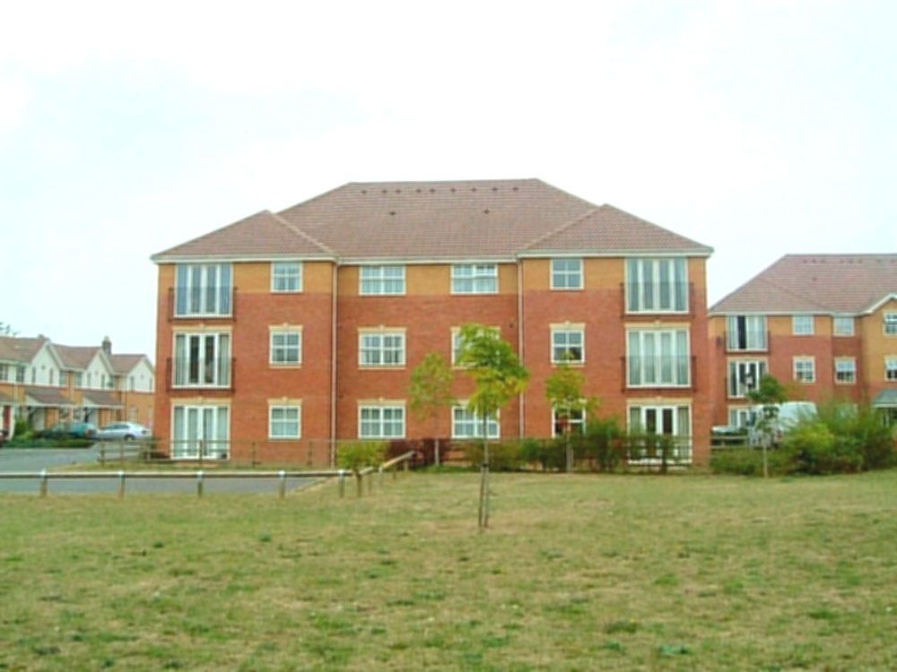 1 bed flat for sale in Botham Drive, Slough SL1 Zoopla