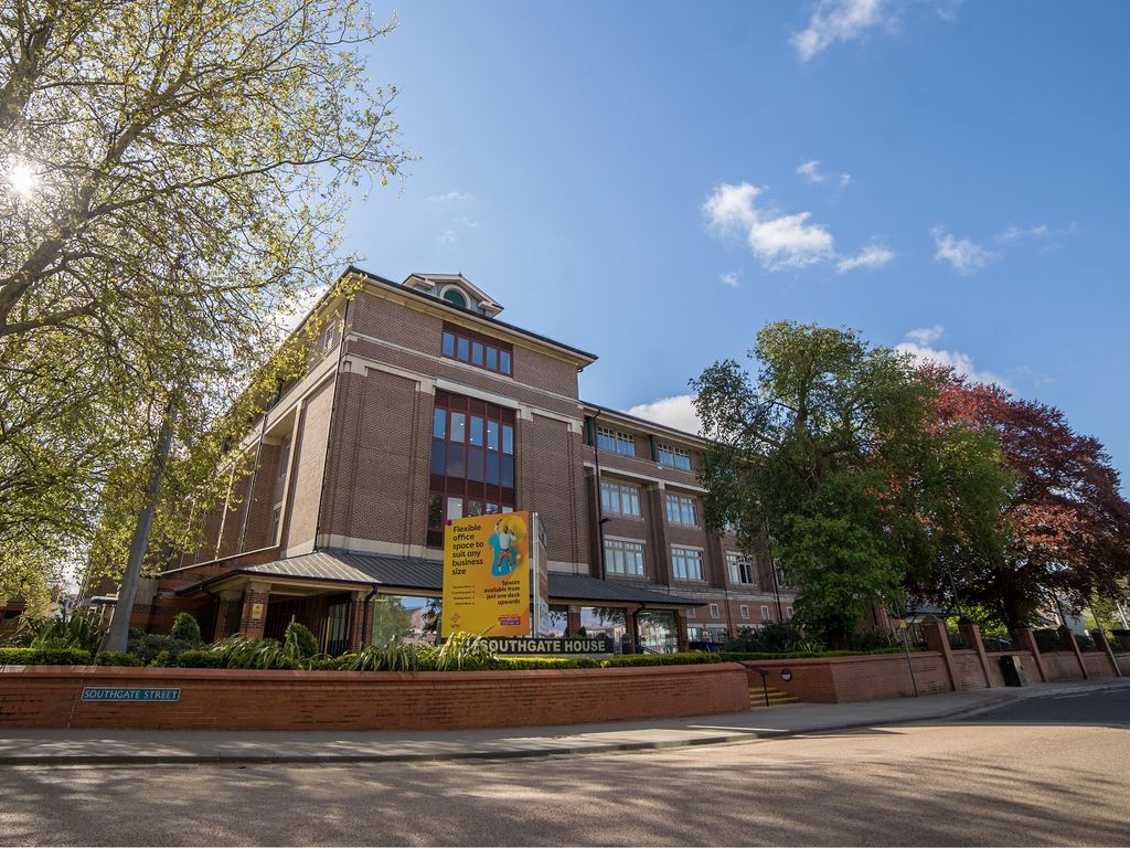 Office to let in Southgate House, Third Floor, Southgate Street