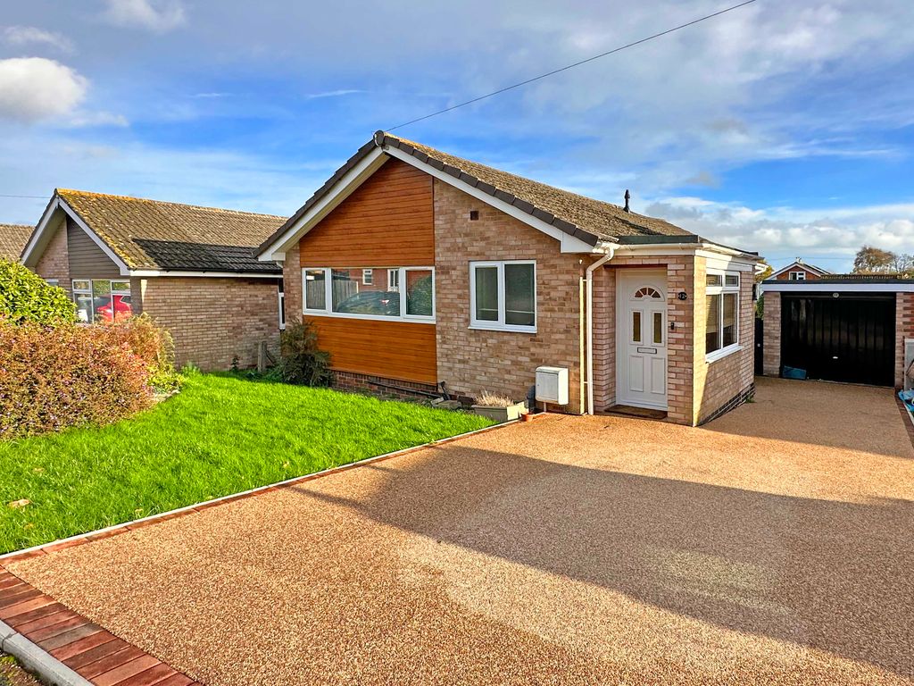 2 bed detached bungalow for sale in Crockwells Road, Exminster, Exeter