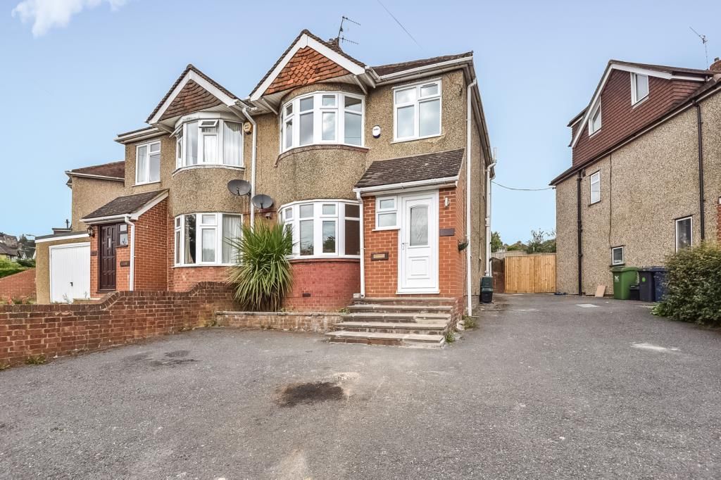 3 bed semidetached house to rent in Micklefield Road, High