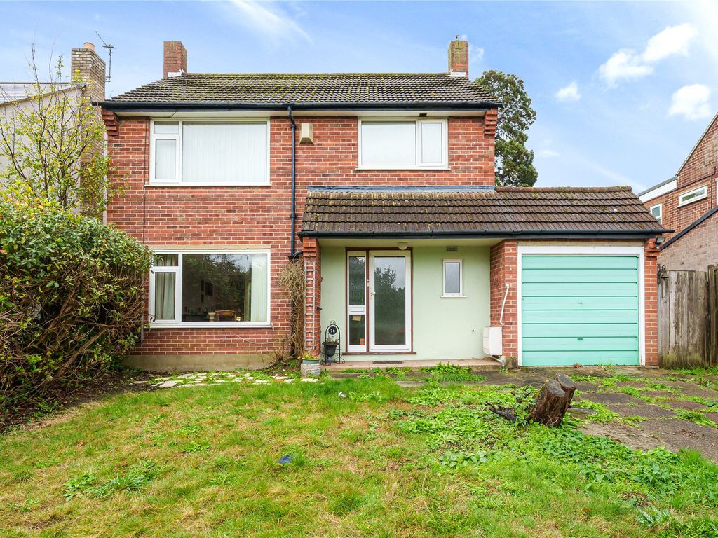 3 bed detached house for sale in Elmstead Lane, Chislehurst BR7, £