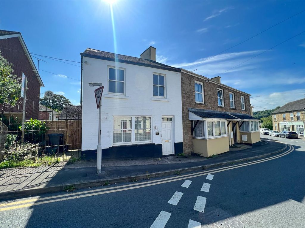 4 bed end terrace house for sale in The Cross, Drybrook GL17, £210,000