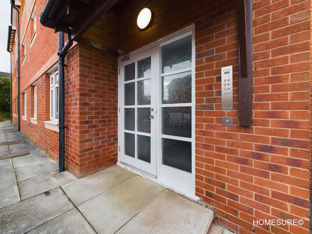 2 bed flat for sale in Village Road, Bebington CH63, £120,000 Zoopla