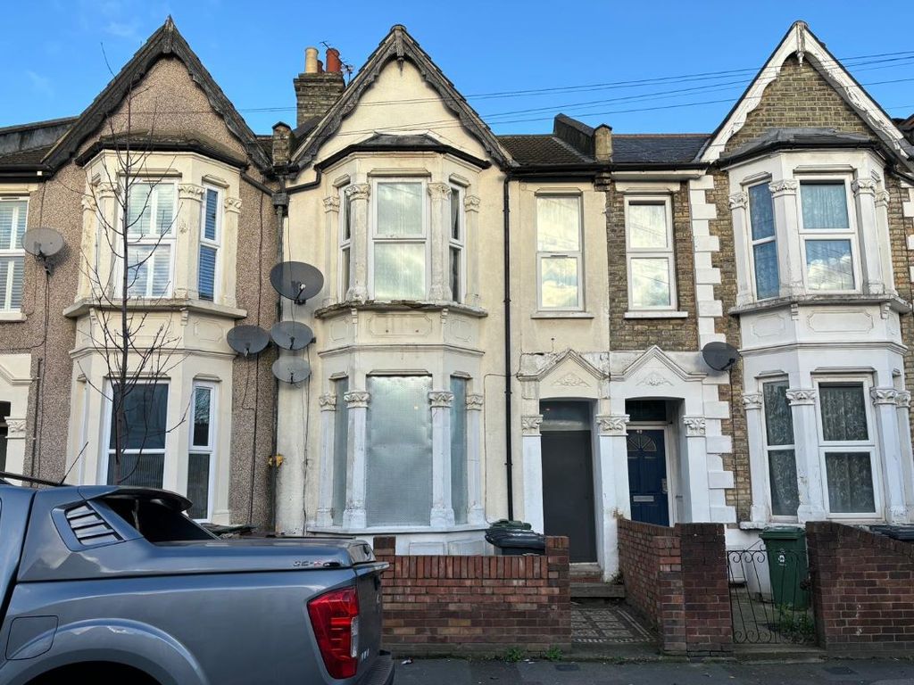 2 bed flat for sale in Ground Floor Flat, 47 Millais Road, Leytonstone