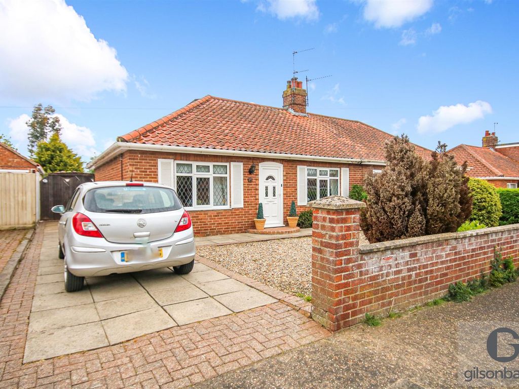 3 bed chalet for sale in Hercules Road, Hellesdon, Norwich NR6, £