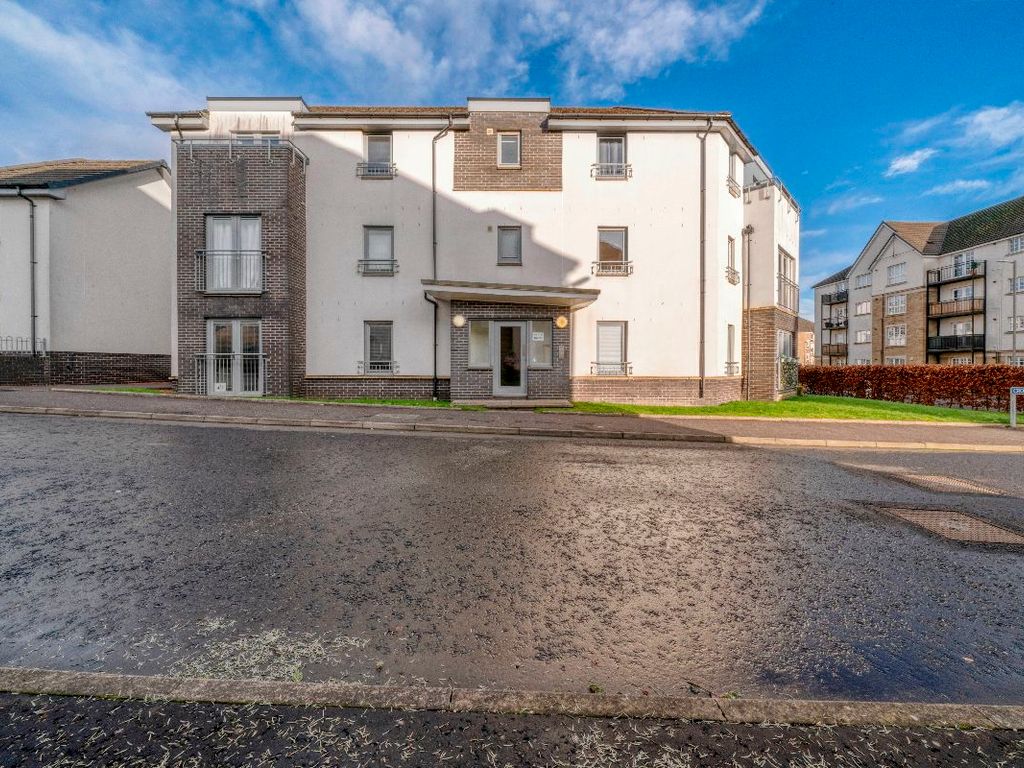 2 bed flat for sale in Flat, Crookston Court, Larbert FK5 Zoopla