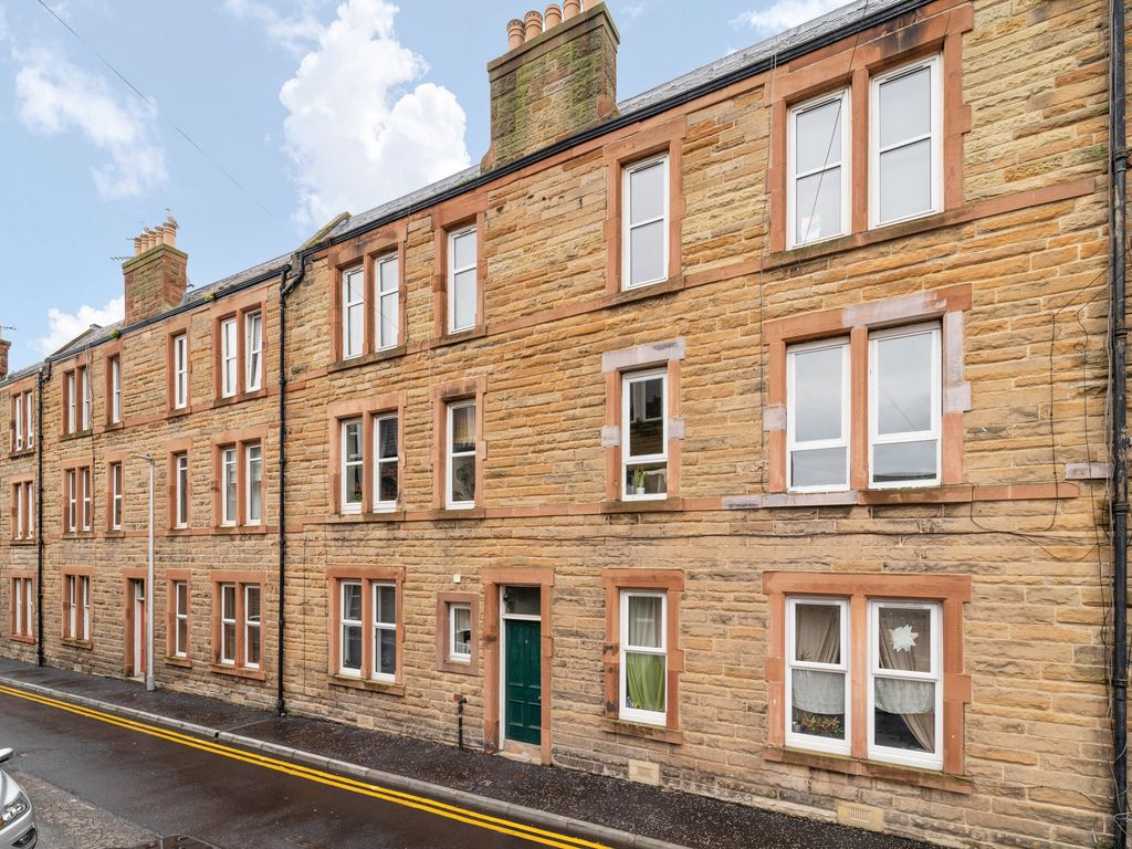 2 bed flat for sale in 8C Downie Place, Musselburgh EH21, £175,000 Zoopla