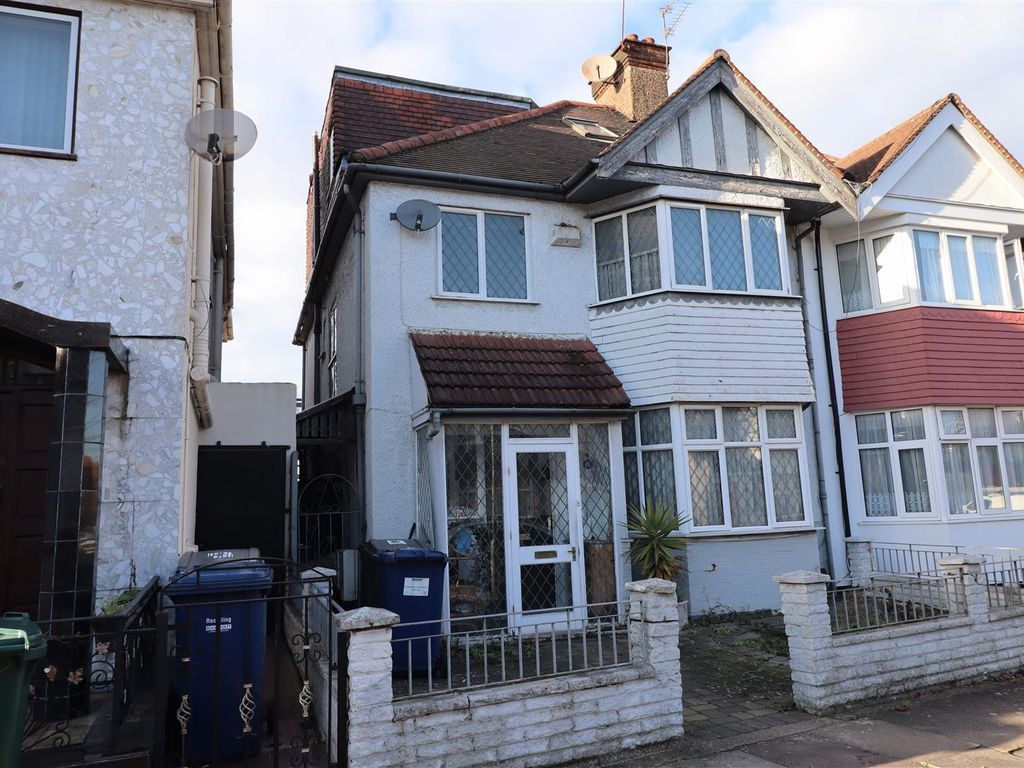 Gainsborough Gardens, London NW11  