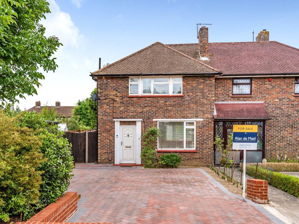 2 bed semidetached house for sale in Repton Road, Orpington, Kent BR6