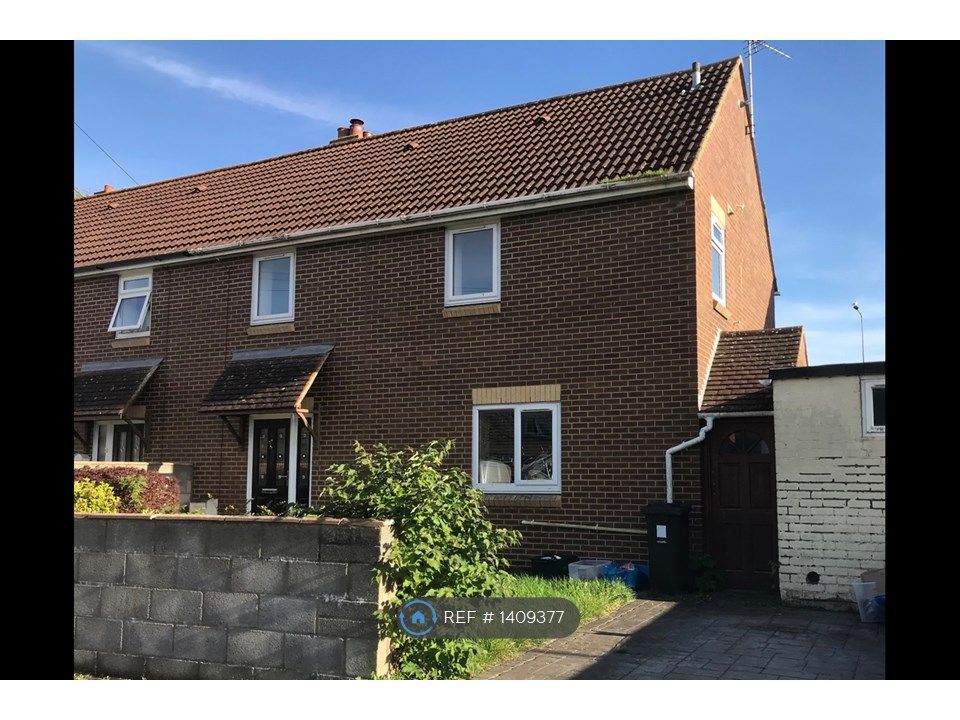 3 bed semidetached house to rent in Wick Road, Bristol BS35, £1,395