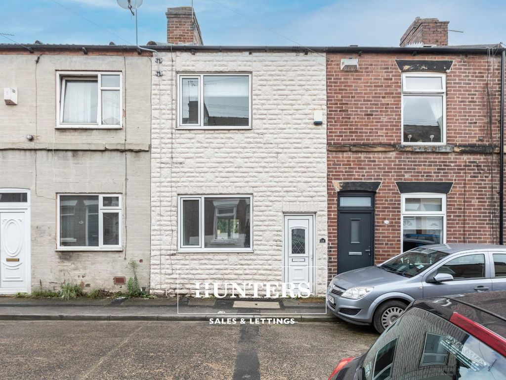 2 bed terraced house for sale in Robin Hood Street, Castleford WF10, £120,000 Zoopla