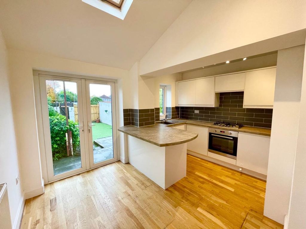 3 bed property to rent in Pantbach Road, Birchgrove, Cardiff CF14 Zoopla