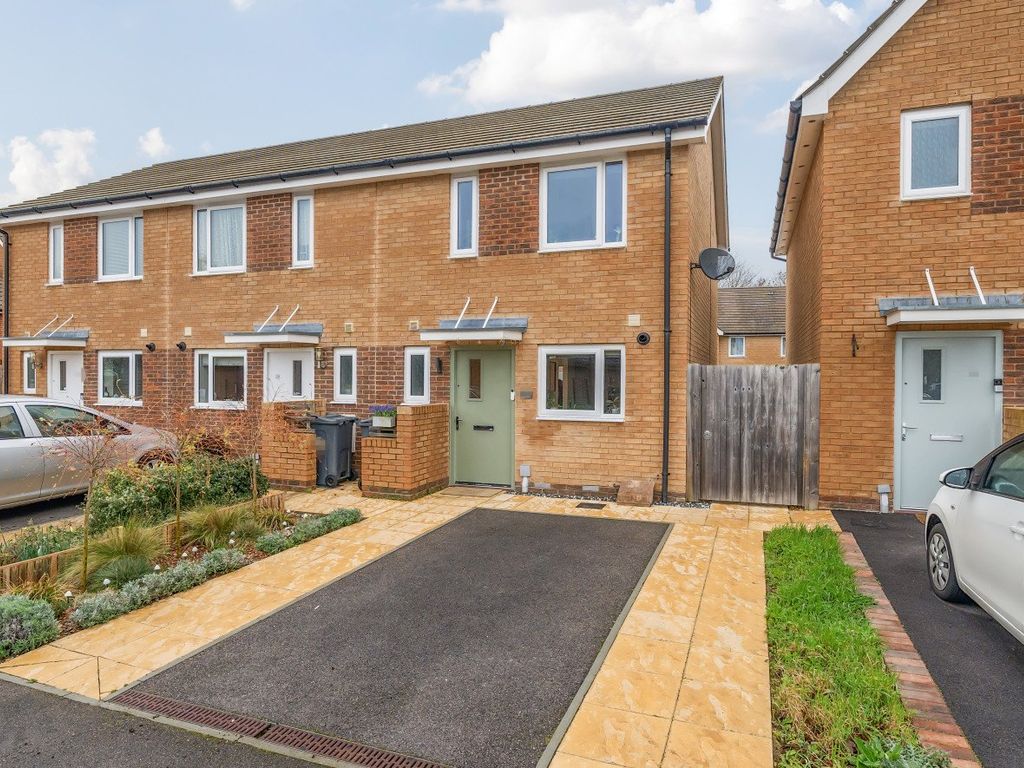 2 bed end terrace house for sale in Ramsey Avenue, Gosport, Hampshire