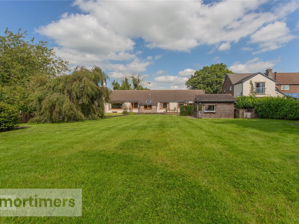 3 bed detached bungalow for sale in Commons Lane, Balderstone