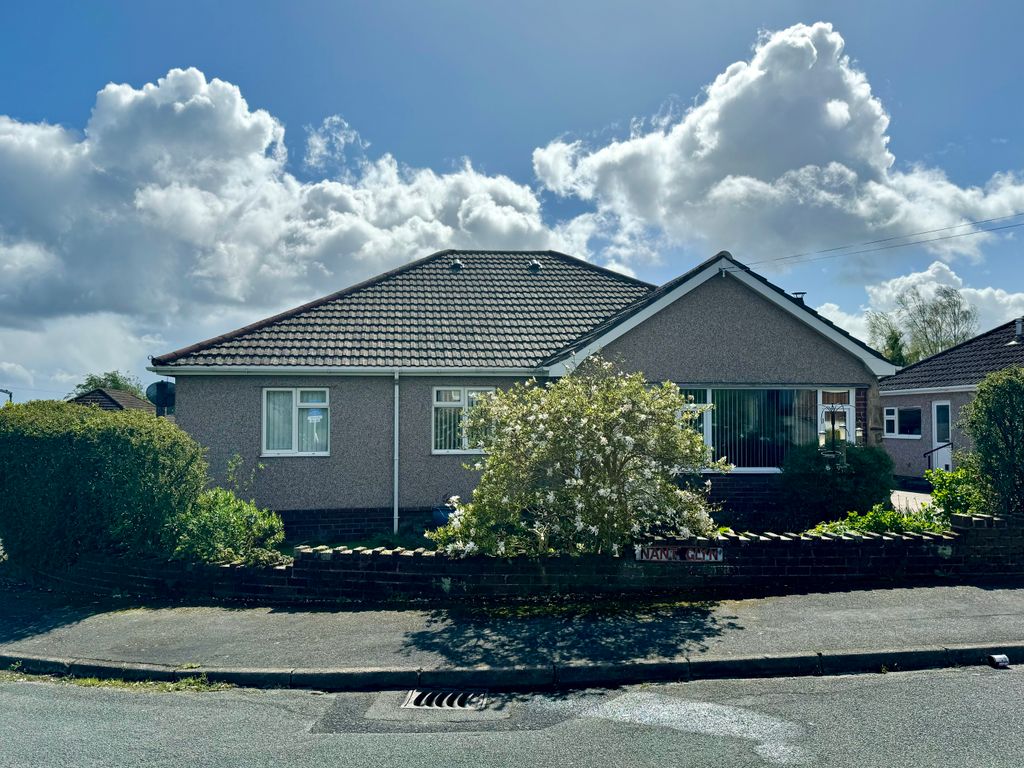 4 bed detached bungalow for sale in Nant Glyn, Buckley CH7, £290,000