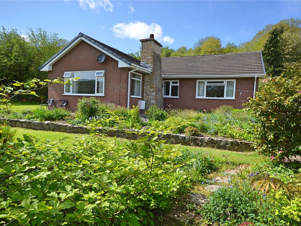 3 bed bungalow for sale in Dingle Drive, Canal Road, Newtown, Powys SY16, £310,000 Zoopla
