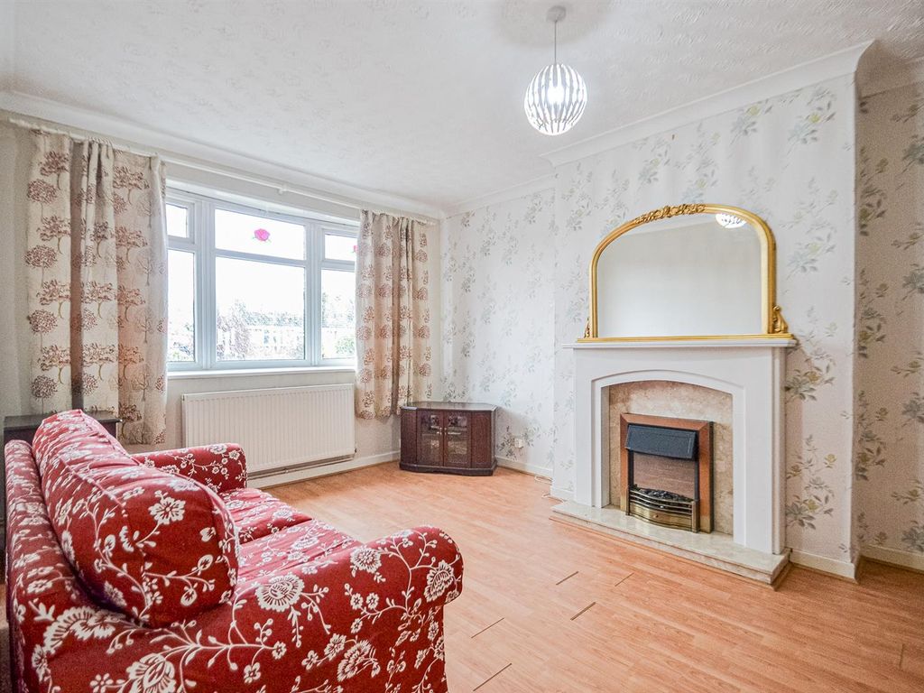 3 bed semidetached bungalow for sale in Gainsborough Road, Warrington