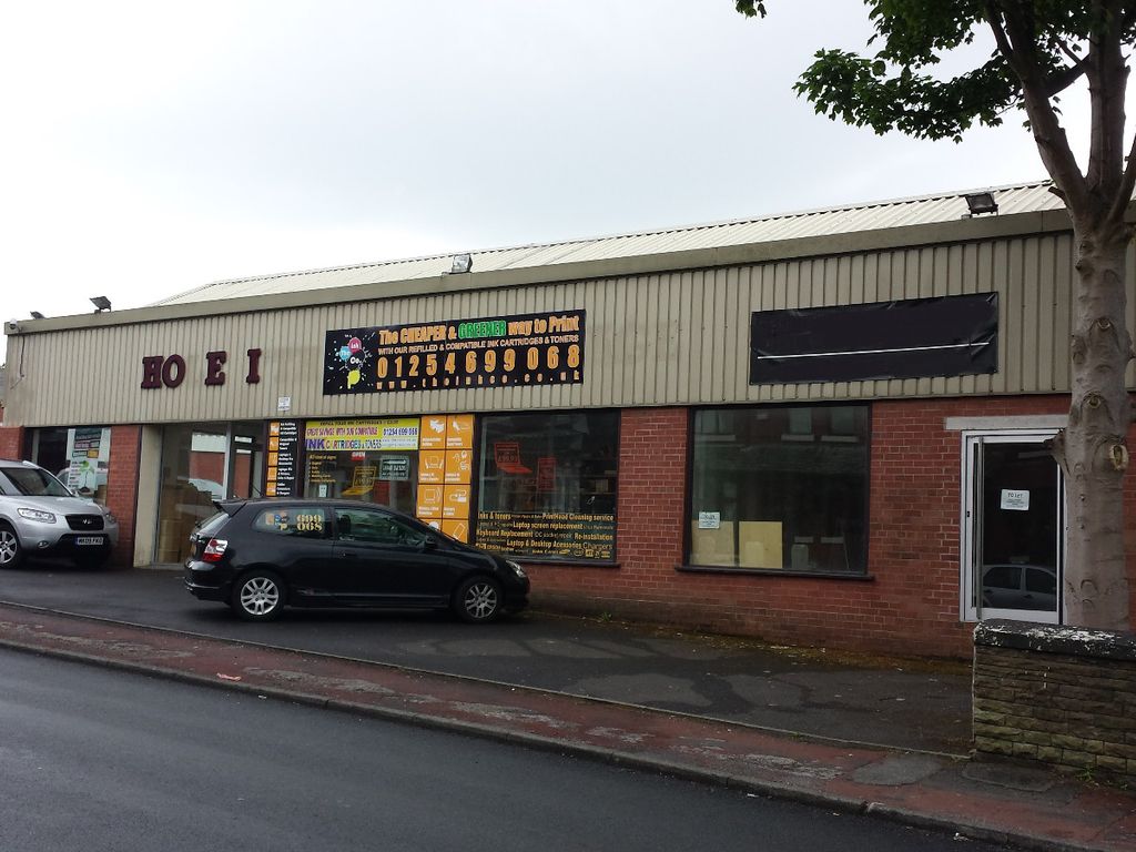 Commercial property to let in East Park Road, Blackburn, Lancashire BB1