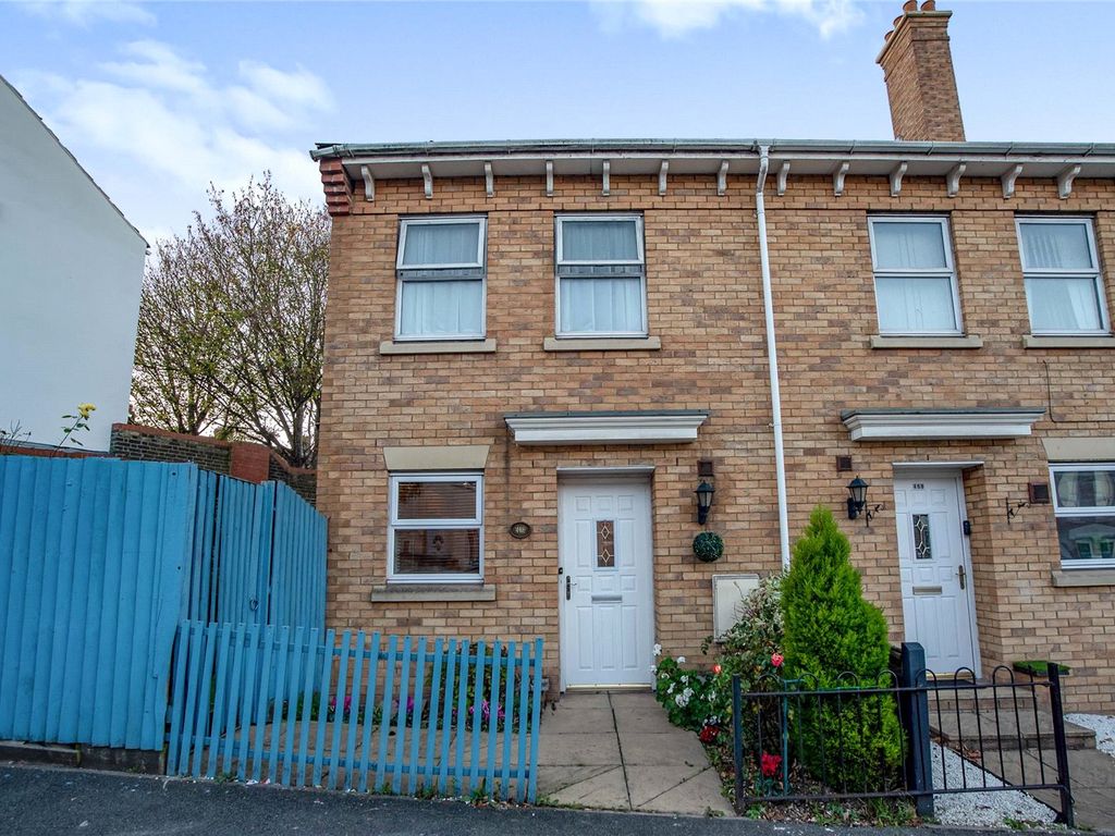 2 bed end terrace house for sale in Magpie Hall Road, Chatham ME4 Zoopla