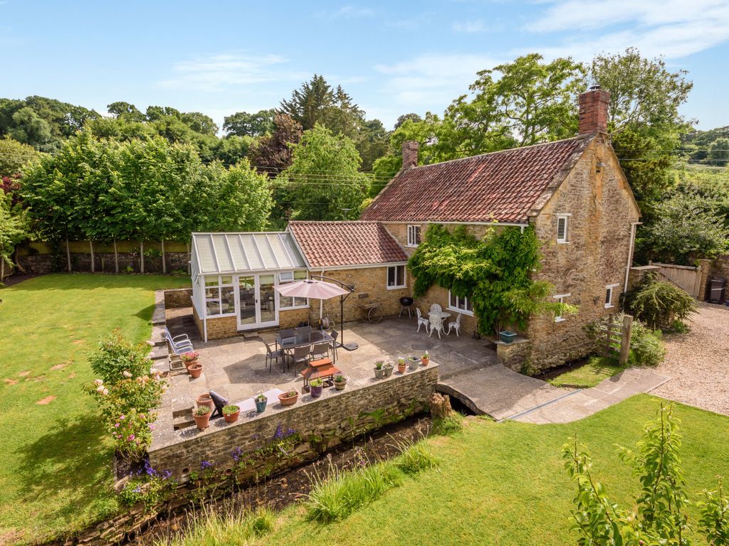 3 bed detached house for sale in High Street, West Coker, Yeovil