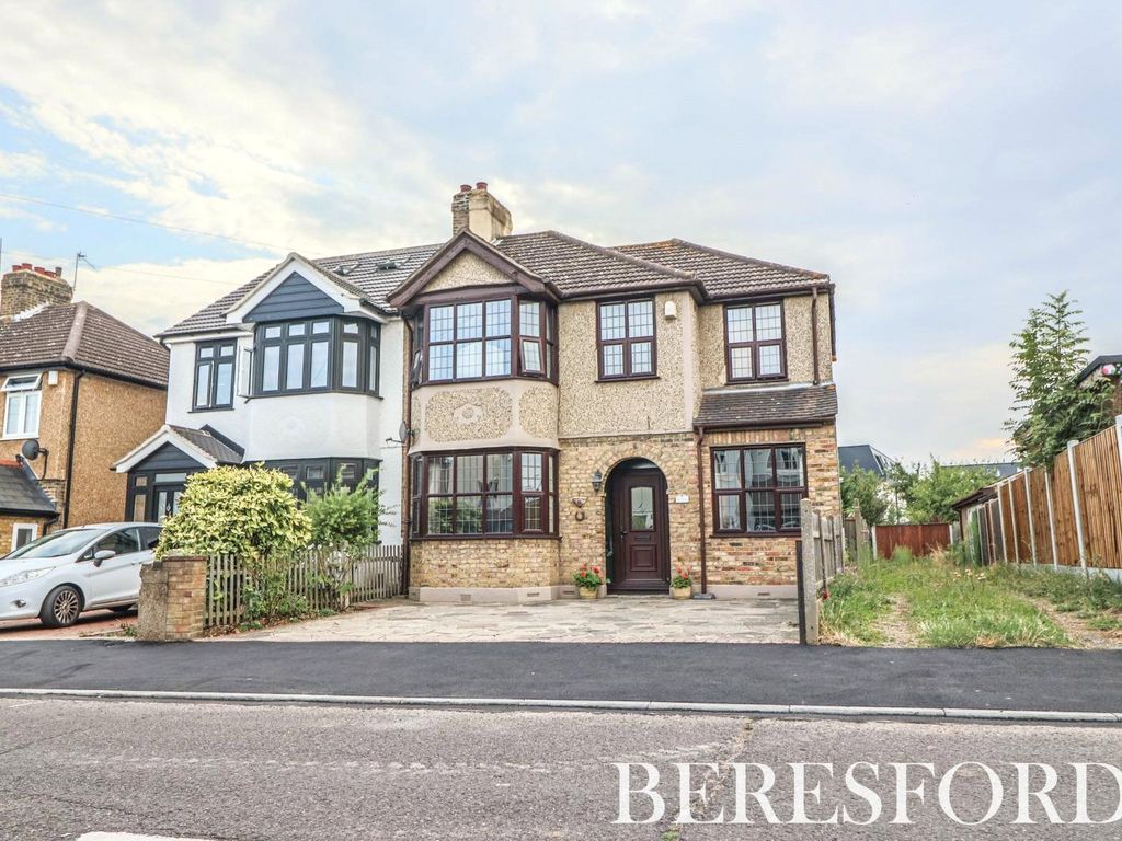 4 bed semidetached house for sale in Ashvale Drive, Upminster RM14