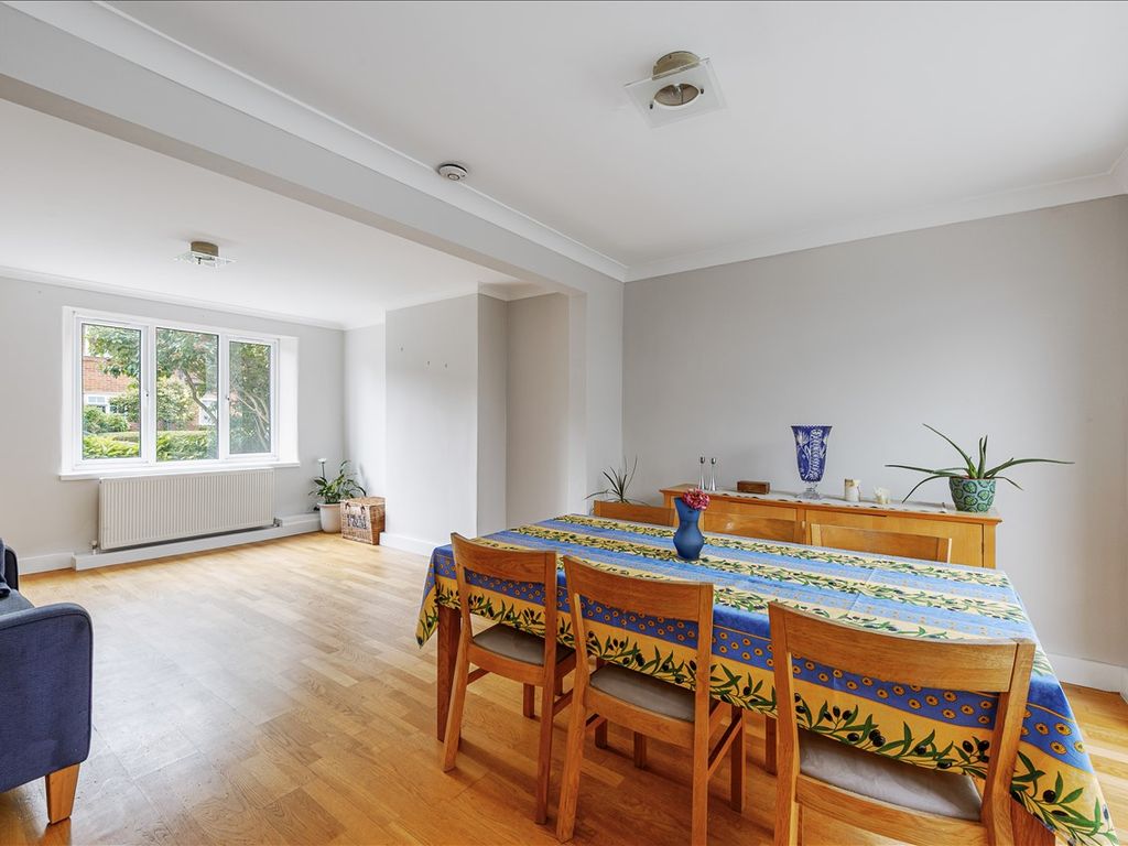 3 bed property for sale in Daffodil Street, London W12 Zoopla