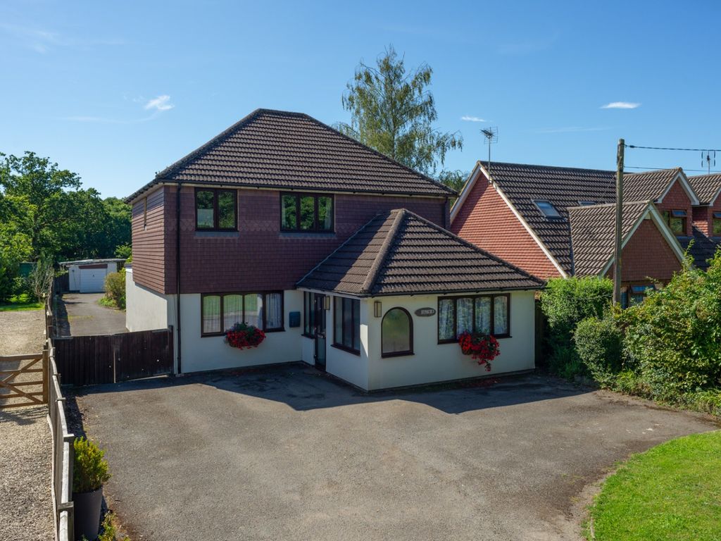 6 bed detached house for sale in Bromley Green Road, Ruckinge, Ashford