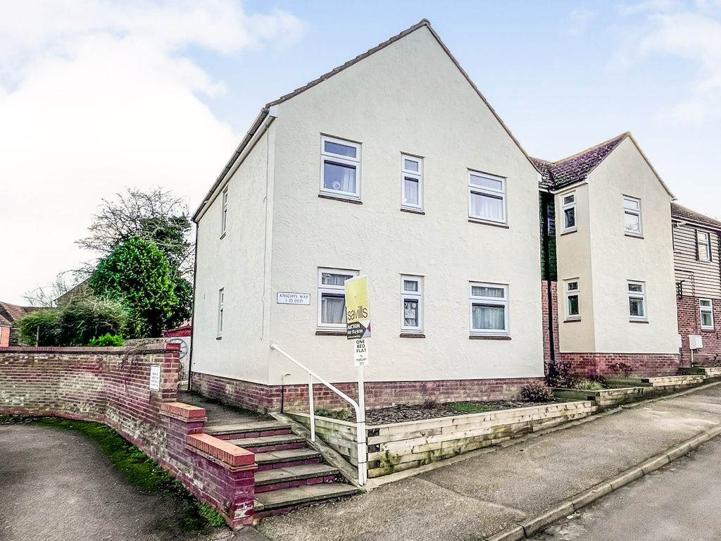 1 bed flat for sale in Knights Way, Dunmow CM6 Zoopla