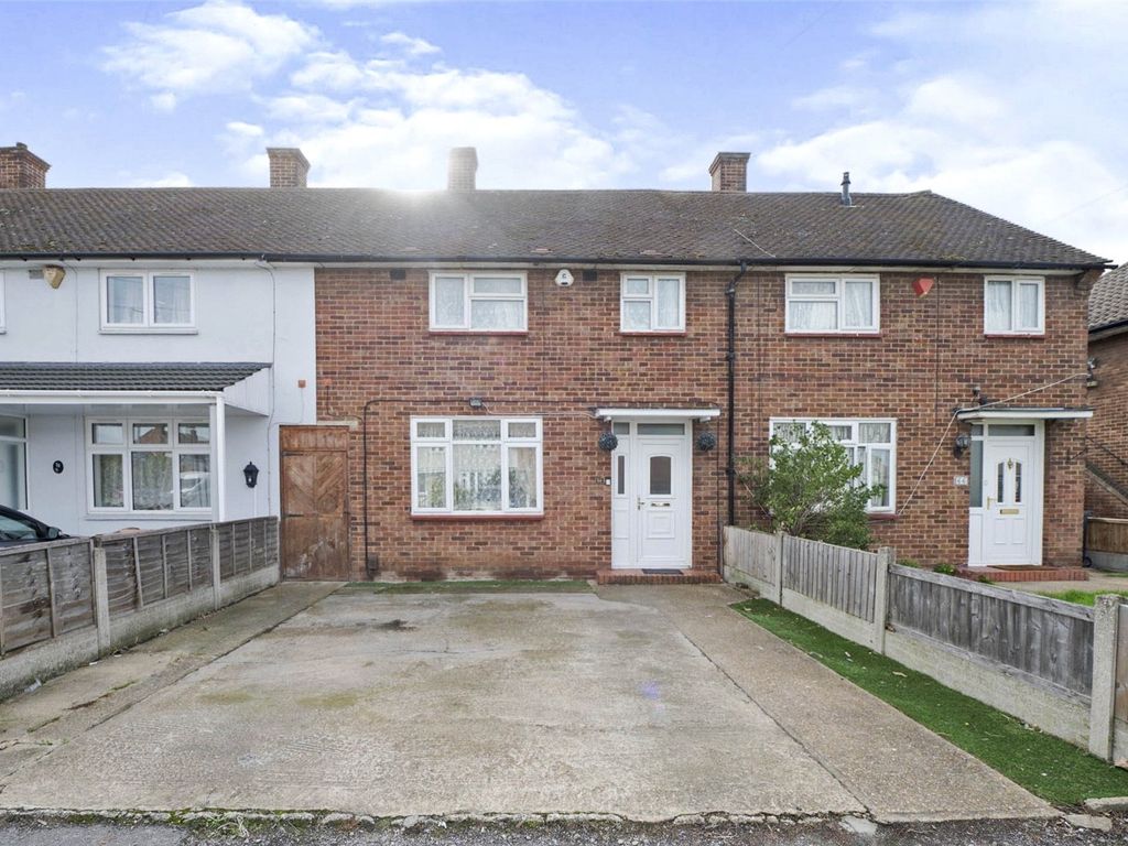 3 bed terraced house for sale in Annalee Road, South Ockendon RM15 Zoopla