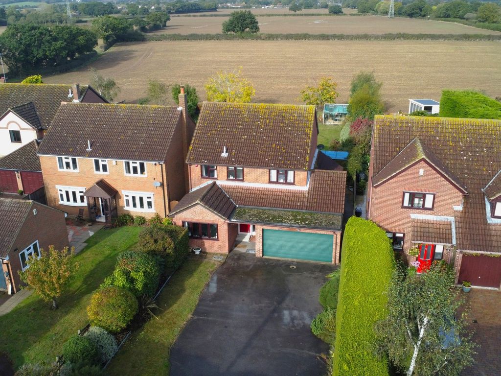 4 bed detached house for sale in Beckingham Street, Tolleshunt Major