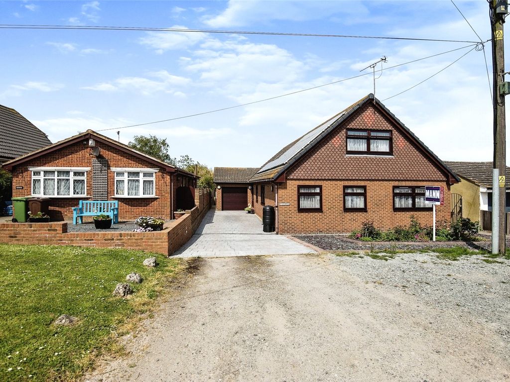 7 bed bungalow for sale in Imperial Avenue, Minster On Sea, Sheerness