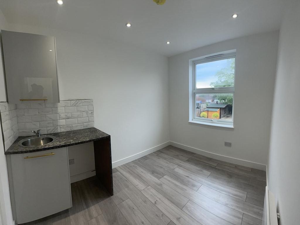 Studio To Rent In Egham at Geraldine Sayer blog