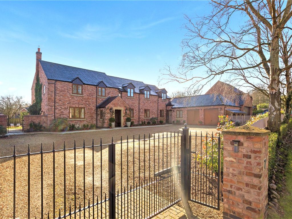 6 bed detached house for sale in Chapel Lane, Old Dalby, Melton Mowbray, Leicestershire LE14
