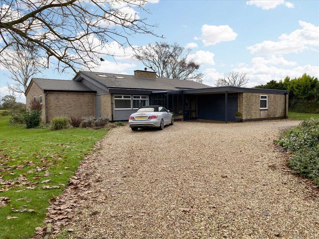 3 bed bungalow for sale in School Lane, Silk Willoughby, Sleaford NG34