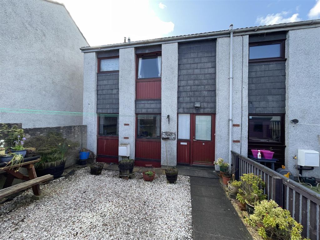3 bed end terrace house for sale in Mount Pleasant, Leslie, Glenrothes