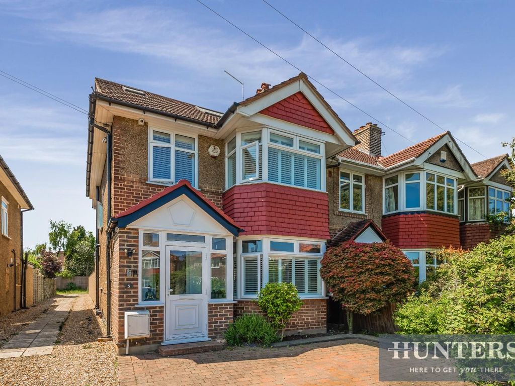 4 bed semidetached house for sale in Park Close, Hounslow TW3 Zoopla