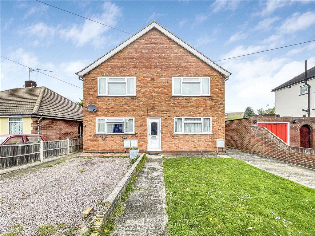 3 bed for sale in Glenfield Road, Ashford, Surrey TW15, £