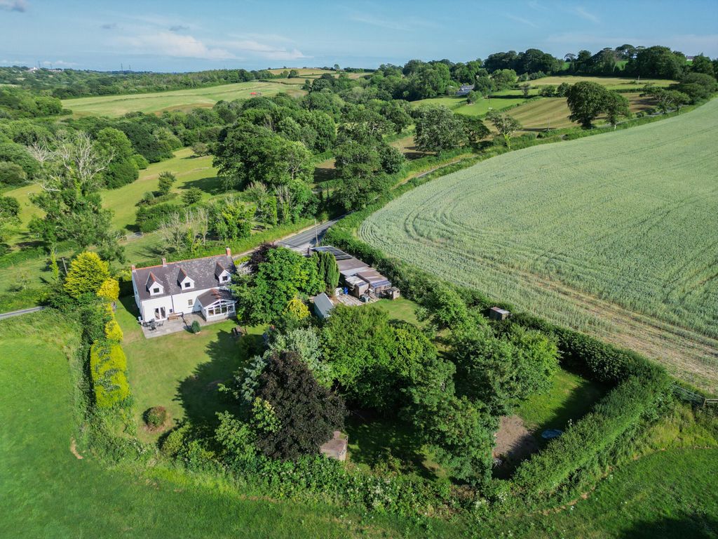 3 bed detached house for sale in Cresselly, Kilgetty, Pembrokeshire