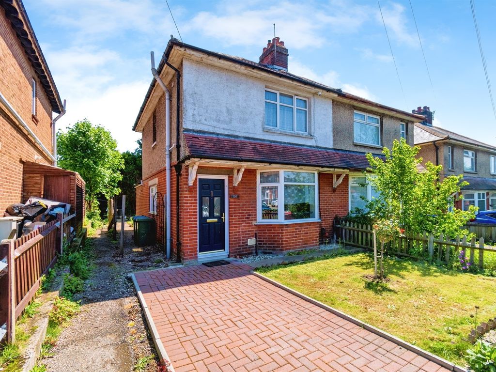 3 bed semidetached house for sale in Lobelia Road, Southampton SO16, £