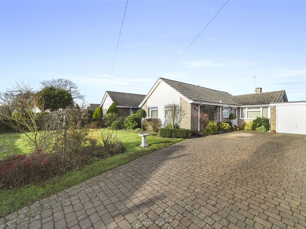 4 bed bungalow for sale in Fiddlers Lane, East Bergholt, Colchester