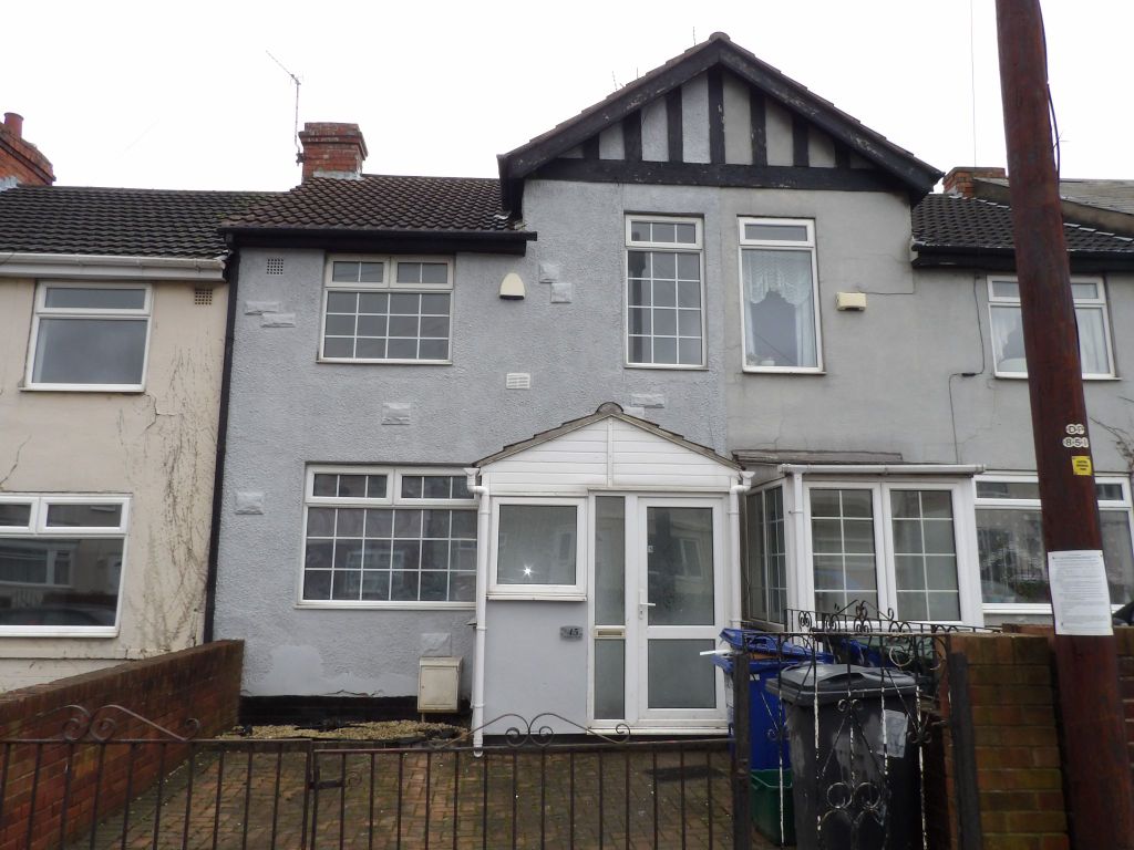 3 bed terraced house to rent in Wellington Road, Edlington, Doncaster