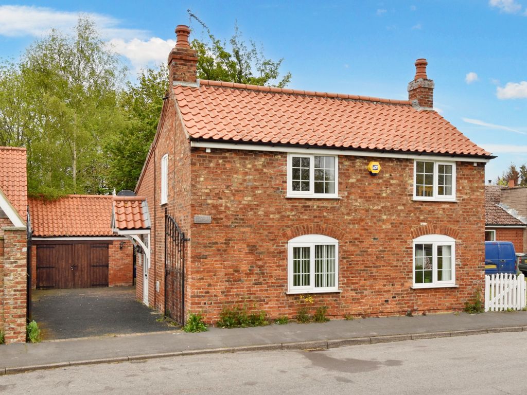 4 Bed Detached House For Sale In High Street Coningsby Lincoln Ln4 £