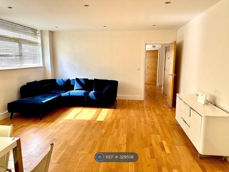 3 bed flat to rent in Romney House, London SW1P Zoopla