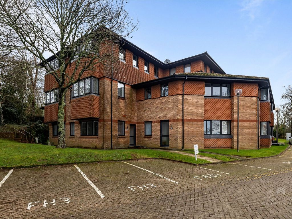 2 bed flat for sale in Foliot House, Crownhill, Plymouth PL6, £170,000