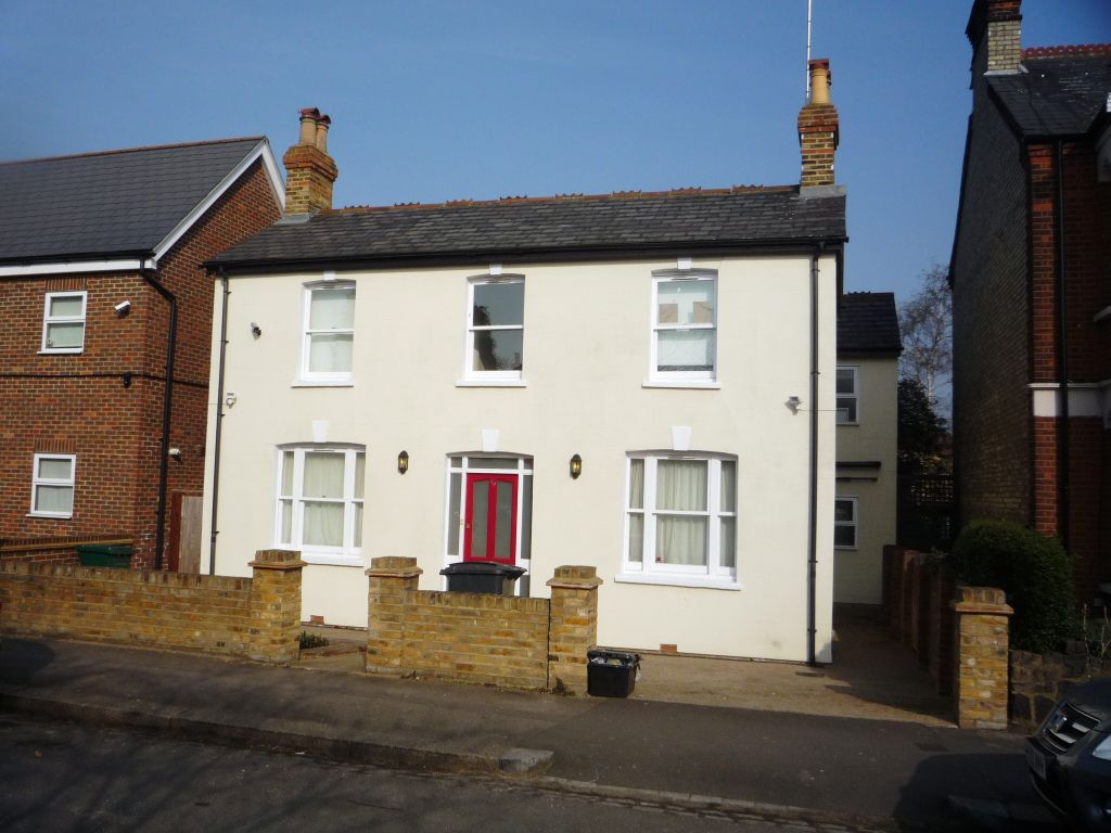 Room to rent in Bulwer Road, New EN5 Zoopla