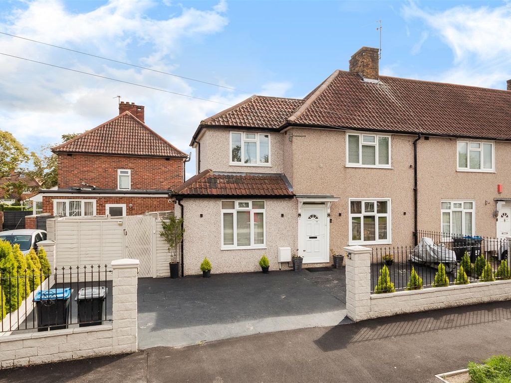 4 bed property for sale in Bordesley Road, Morden SM4, £665,000 Zoopla