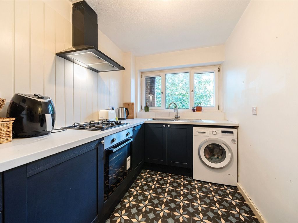 1 bed flat for sale in Churchfields Road, Beckenham BR3, £235,000 Zoopla
